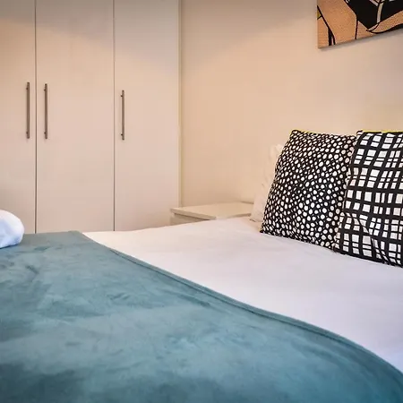 Temple House Parnell Street Apartman